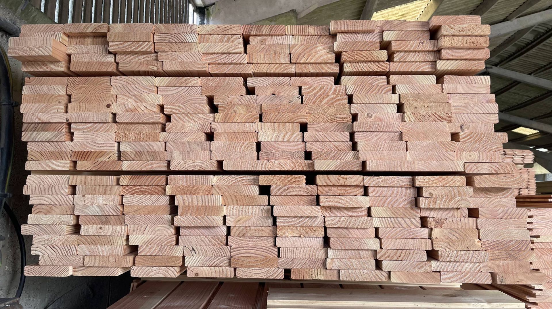 Douglas Fir Timber Boards Chamfered Edged Planed All Round - A Grade - 20mm